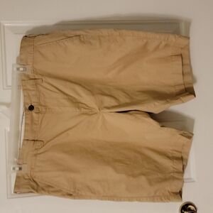 Sonoma Mens Khaki Flat Front 10 inch Shorts
